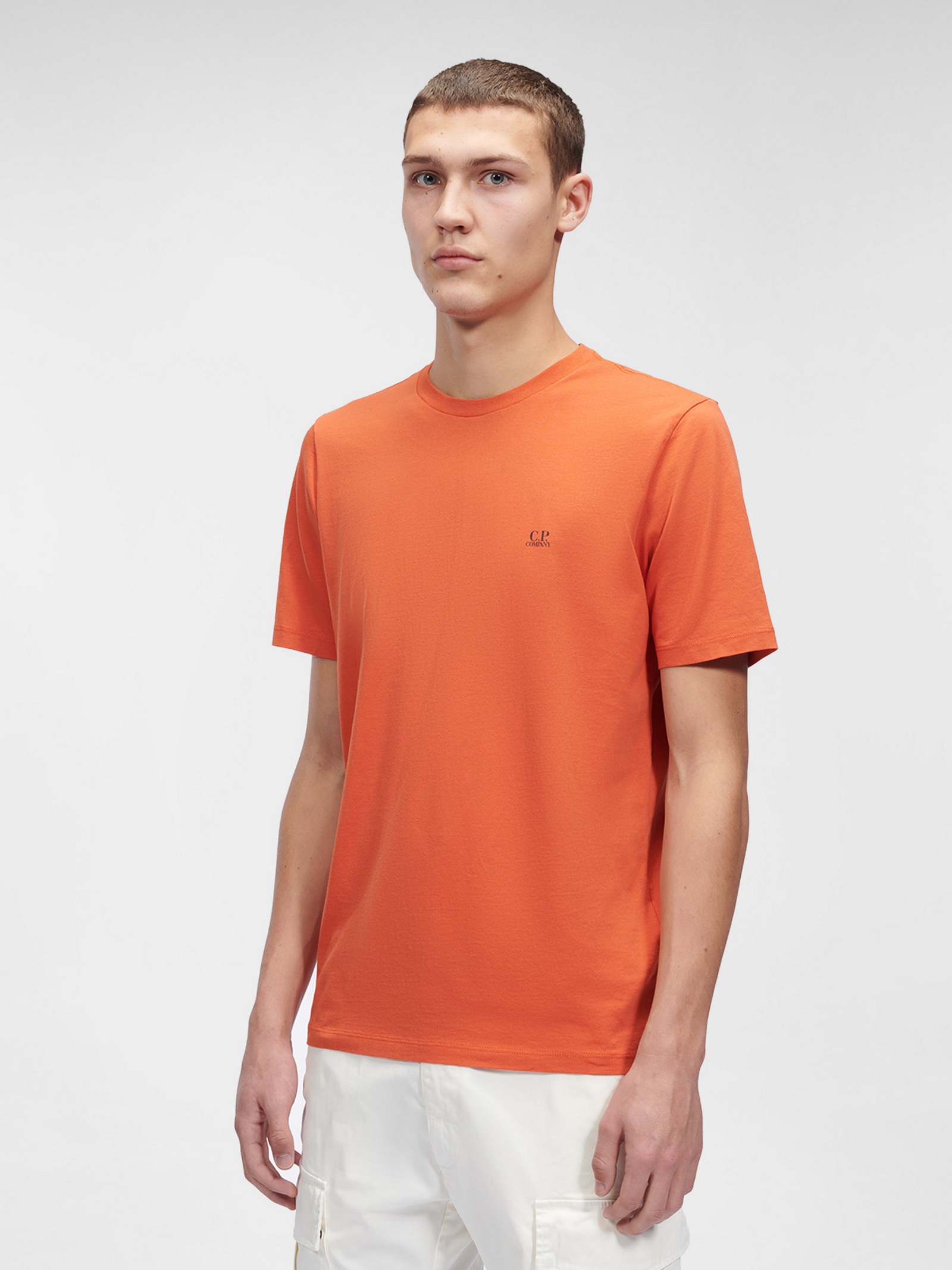 日本未入荷☆C.P. Company Label Print T-Shirt 半袖 Tシャツ C.P. Company ロゴ Tシャツ | ホワイト | FARFETCH JP